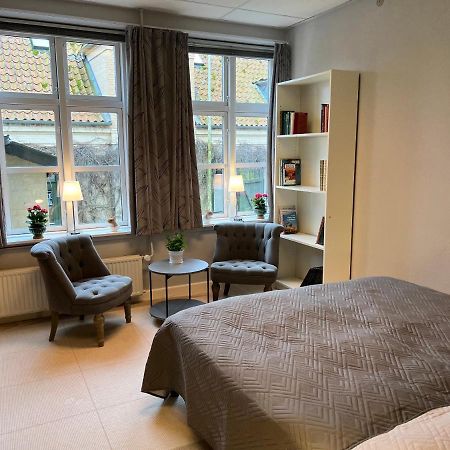 Apothekergaarden Stege Stuen Mod Gardhaven Bed & Breakfast Eksteriør bilde